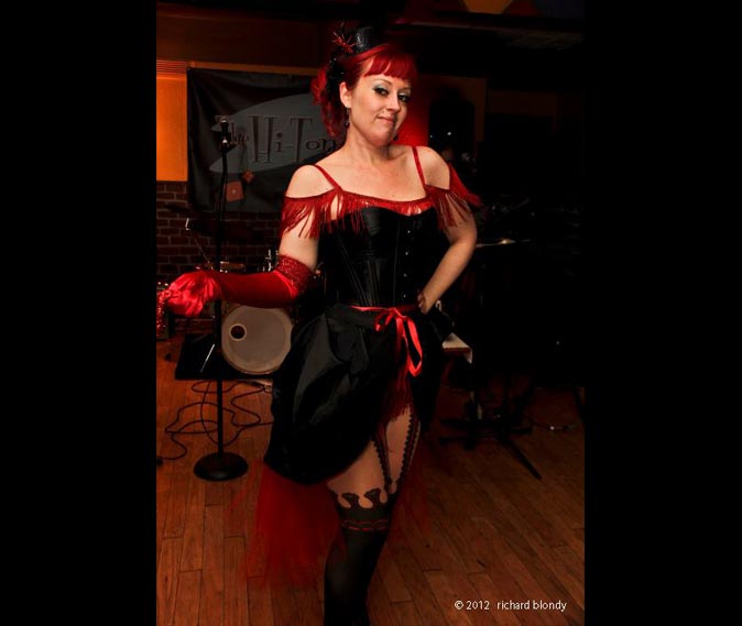 Detroit Dizzy Dames Burlesque Miss Holly Hock