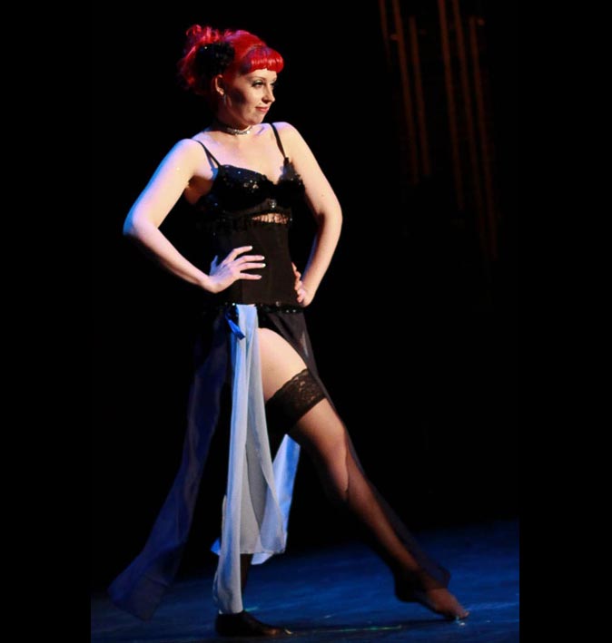 Burlesque Performance "Heavy in Your Arms" Holly Hock